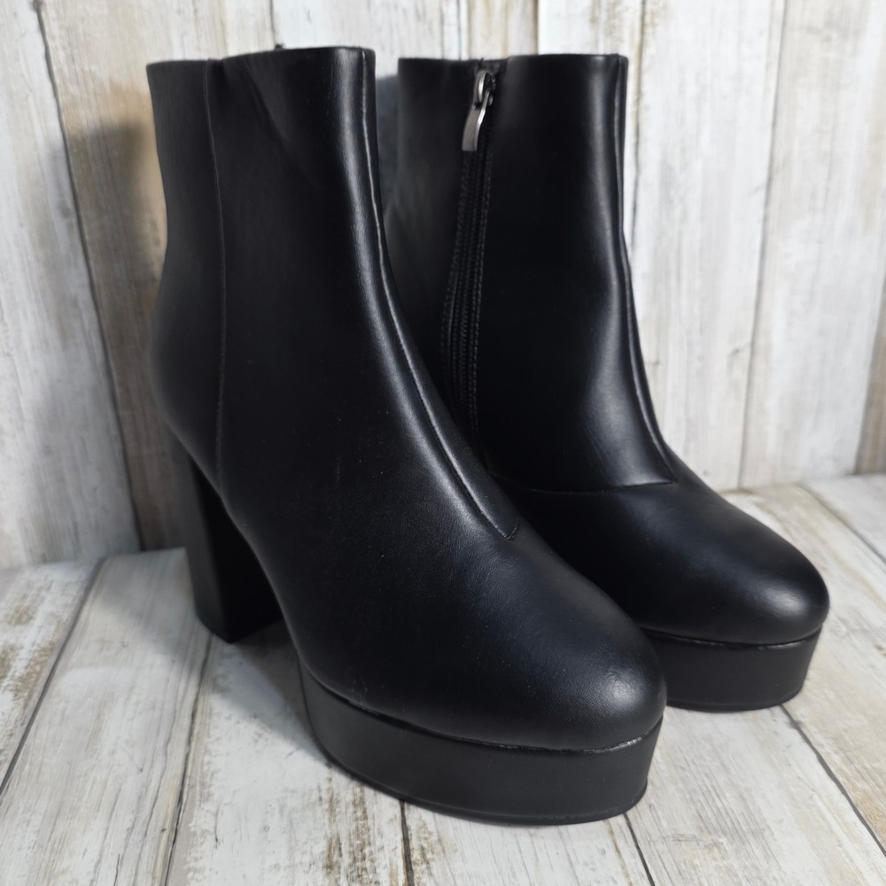 ID Required Liza Black Platform Ankle Boots Mens 6M Block Heel Side Zip Booties